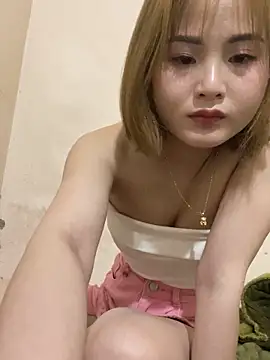 Snapshot of Emma_sexy98 chatting on October 27, 2025, 7:37 pm Emma sexy98 online show from October 27, 2025, 7:37 pm