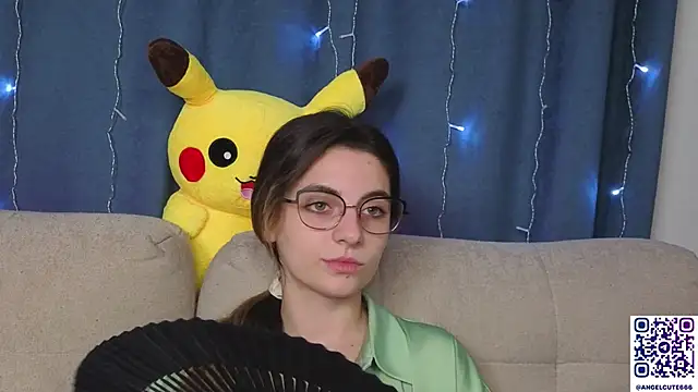 Snapshot of CasandraMickell chatting on November 22, 2025, 8:29 pm CasandraMickell online show from November 22, 2025, 8:29 pm