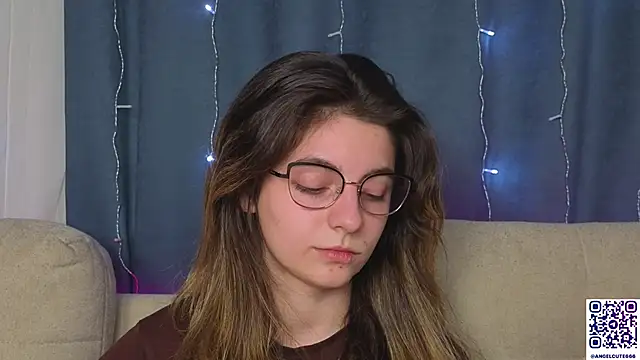 Snapshot of CasandraMickell chatting on November 29, 2025, 8:42 pm CasandraMickell online show from November 29, 2025, 8:42 pm