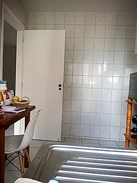 Snapshot of DESIRIE0609 chatting on December 5, 2025, 12:04 pm DESIRIE0609 online show from December 5, 2025, 12:04 pm