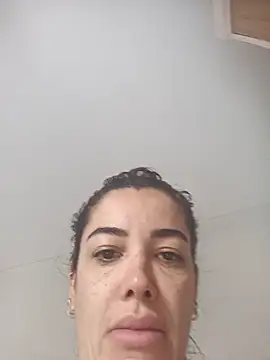 Snapshot of DESIRIE0609 chatting on November 12, 2025, 1:15 pm DESIRIE0609 online show from November 12, 2025, 1:15 pm