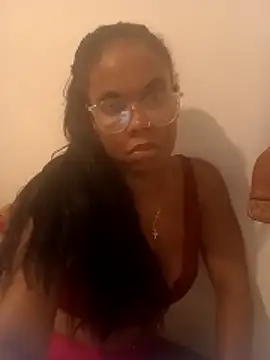 Snapshot of Prettahsantos29 chatting on November 9, 2025, 11:53 pm Prettahsantos29 online show from November 9, 2025, 11:53 pm