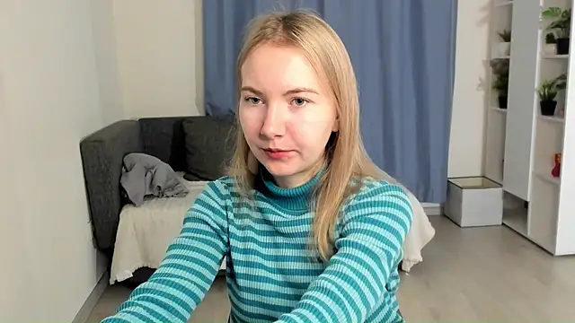 Snapshot of CathyHeximer chatting on November 18, 2025, 7:33 am CathyHeximer online show from November 18, 2025, 7:33 am