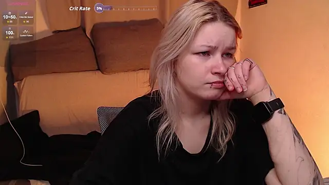 CherryNight6 online show from December 22, 2025, 10:10 pm