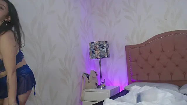 Snapshot of Emmy_Palacios chatting on November 28, 2025, 12:16 pm Emmy Palacios online show from November 28, 2025, 12:16 pm