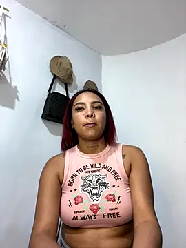 Snapshot of Brunette_Messy_Dirty chatting on October 24, 2025, 4:00 am Brunette Messy Dirty online show from October 24, 2025, 4:00 am