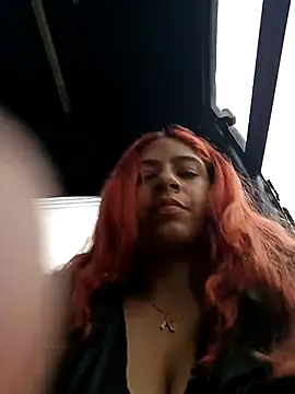 Lunatemptress4 online show from October 29, 2025, 1:21 pm