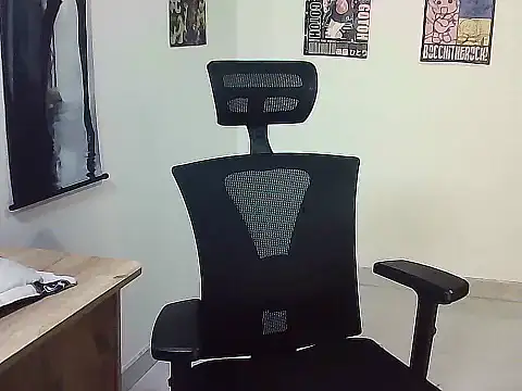 Snapshot of Gigi_Scott_ chatting on December 5, 2025, 1:38 am Gigi Scott online show from December 5, 2025, 1:38 am