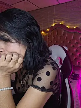 Roxanne Han online show from November 23, 2025, 11:53 am