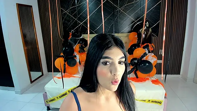 Snapshot of Milu_17 chatting on November 3, 2025, 11:03 am Milu 17 online show from November 3, 2025, 11:03 am