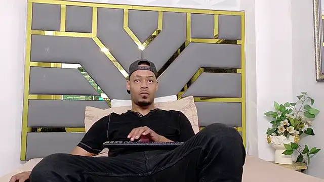 Snapshot of Neytanmalcon chatting on December 4, 2025, 4:17 pm Neytanmalcon online show from December 4, 2025, 4:17 pm