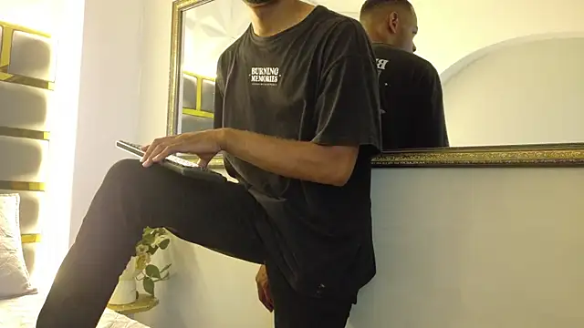 Snapshot of Neytanmalcon chatting on October 31, 2025, 8:38 pm Neytanmalcon online show from October 31, 2025, 8:38 pm