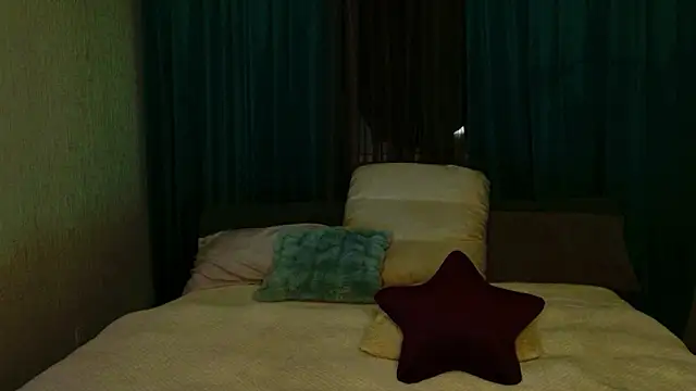 Snapshot of Kess-Edison chatting on February 12, 2026, 9:25 pm Kess-Edison online show from February 12, 2026, 9:25 pm