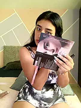 Snapshot of Nahomievans233 chatting on November 8, 2025, 12:52 pm Nahomievans233 online show from November 8, 2025, 12:52 pm