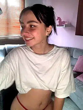 Snapshot of Nexxus_Pink chatting on October 31, 2025, 4:36 pm Nexxus Pink online show from October 31, 2025, 4:36 pm