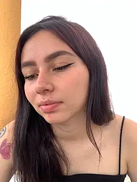 Snapshot of Nexxus_Pink chatting on November 28, 2025, 2:06 pm Nexxus Pink online show from November 28, 2025, 2:06 pm