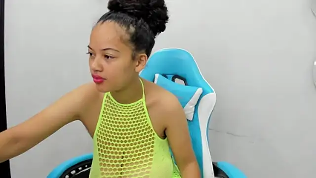 Snapshot of agata18_ chatting on November 14, 2025, 12:31 pm agata18 online show from November 14, 2025, 12:31 pm