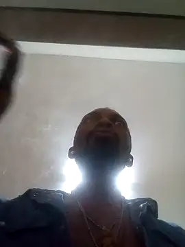 Snapshot of Blck420 chatting on November 23, 2025, 11:09 am Blck420 online show from November 23, 2025, 11:09 am