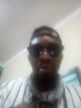 Snapshot of Blck420 chatting on November 8, 2025, 4:21 pm Blck420 online show from November 8, 2025, 4:21 pm