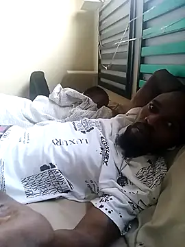 Snapshot of Blck420 chatting on December 16, 2025, 4:06 am Blck420 online show from December 16, 2025, 4:06 am