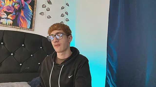 Snapshot of Erick_Taylor3 chatting on November 28, 2025, 5:57 pm Erick Taylor3 online show from November 28, 2025, 5:57 pm