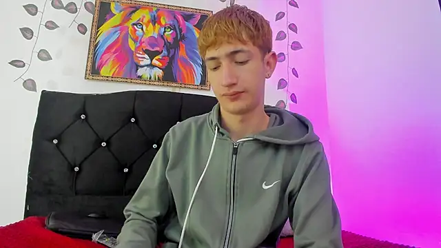 Snapshot of Erick_Taylor3 chatting on November 15, 2025, 6:34 pm Erick Taylor3 online show from November 15, 2025, 6:34 pm