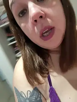 Snapshot of Rheetnena1 chatting on July 12, 2026, 9:15 pm Rheetnena1 online show from July 12, 2026, 9:15 pm