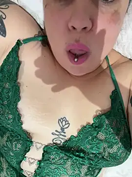 Rheetnena1 online show from March 13, 2026, 11:21 pm