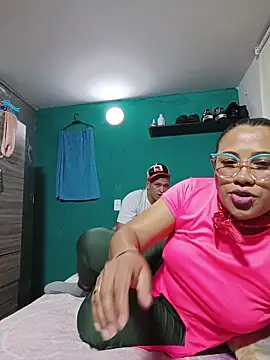 Snapshot of marimar_24 chatting on October 25, 2025, 5:35 pm marimar 24 online show from October 25, 2025, 5:35 pm