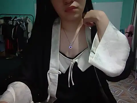 Snapshot of May2k2 chatting on October 24, 2025, 11:59 pm May2k2 online show from October 24, 2025, 11:59 pm