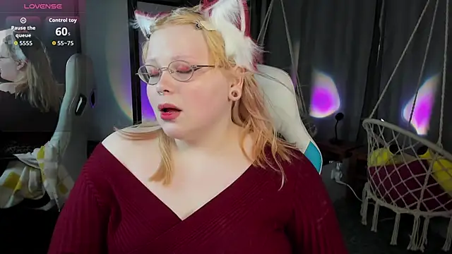 LottieReed online show from June 17, 2026, 1:43 pm