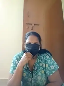 Snapshot of tamilammu1431 chatting on November 9, 2025, 4:16 am tamilammu1431 online show from November 9, 2025, 4:16 am