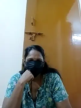 Snapshot of tamilammu1431 chatting on November 12, 2025, 4:44 pm tamilammu1431 online show from November 12, 2025, 4:44 pm