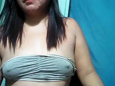 Snapshot of lady_pam2025 chatting on April 10, 2026, 1:01 am lady pam2025 online show from April 10, 2026, 1:01 am