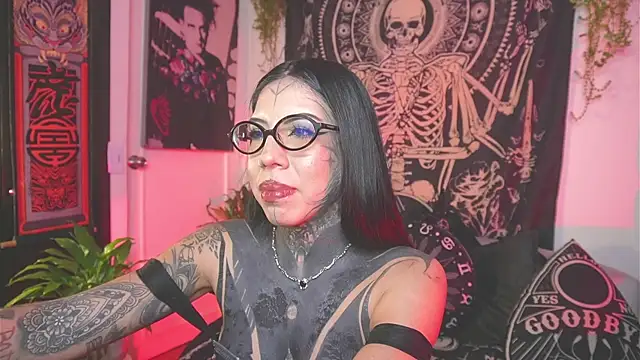 Dalia Vorhees online show from May 20, 2026, 1:24 am