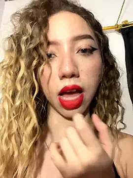 Snapshot of alissonmateus chatting on December 1, 2025, 10:54 pm alissonmateus online show from December 1, 2025, 10:54 pm