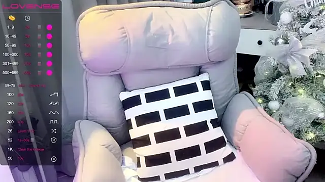 Monica-666888- online show from April 16, 2026, 9:39 pm