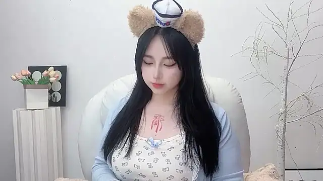 Snapshot of Love-hanzaizai718 chatting on November 26, 2025, 2:06 pm Love-hanzaizai718 online show from November 26, 2025, 2:06 pm