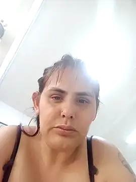 Snapshot of blanca24325 chatting on November 28, 2025, 5:57 pm blanca24325 online show from November 28, 2025, 5:57 pm