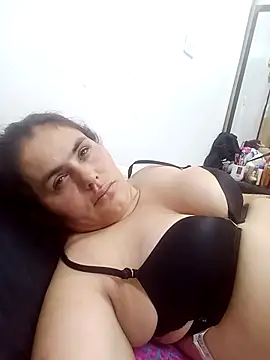 Snapshot of blanca24325 chatting on October 25, 2025, 6:52 pm blanca24325 online show from October 25, 2025, 6:52 pm