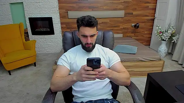 Snapshot of MicahLane chatting on February 5, 2026, 6:09 am MicahLane online show from February 5, 2026, 6:09 am