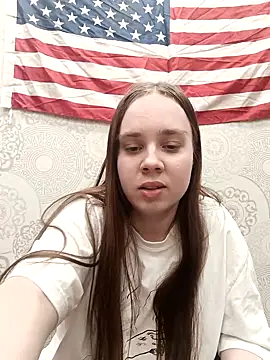 LunaDreeam online show from November 23, 2025, 4:50 pm