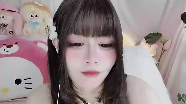 -zhuzhu-999- online show from April 15, 2026, 7:18 pm