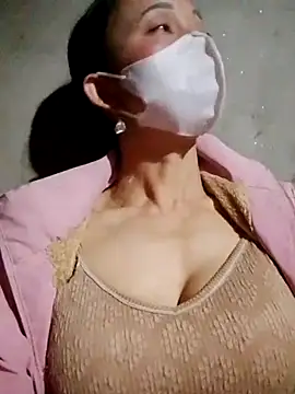 TRIEUTRIEU20 online show from October 31, 2025, 12:46 pm