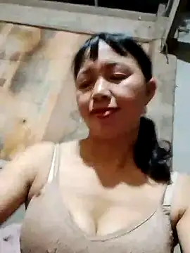 TRIEUTRIEU20 online show from November 9, 2025, 7:12 am