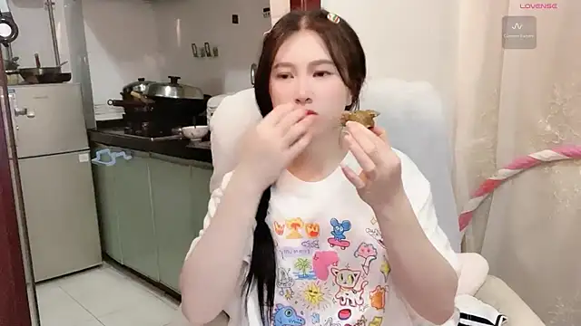 Snapshot of anna-888- chatting on November 15, 2025, 6:45 pm anna-888- online show from November 15, 2025, 6:45 pm