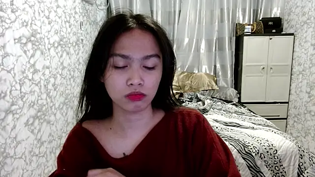 Snapshot of _Lachica_ chatting on December 16, 2025, 1:32 am Lachica online show from December 16, 2025, 1:32 am