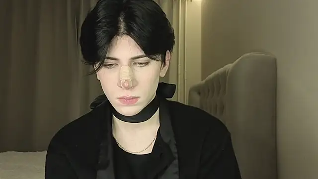 Oliver star boy  online show from February 25, 2026, 4:29 pm