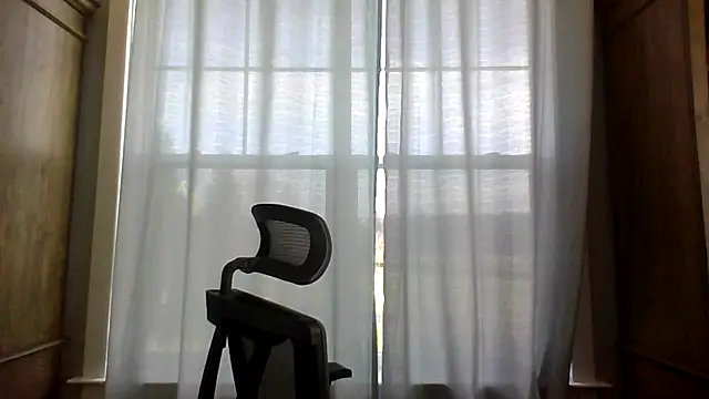 Snapshot of 45andfit1 chatting on November 12, 2025, 1:59 pm 45andfit1 online show from November 12, 2025, 1:59 pm