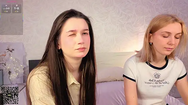 Snapshot of betweenUse chatting on November 26, 2025, 3:28 am betweenUse online show from November 26, 2025, 3:28 am